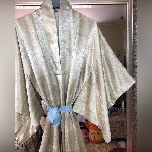 Authentic Japanese  Kimono / Robe - Picture 9 of 9